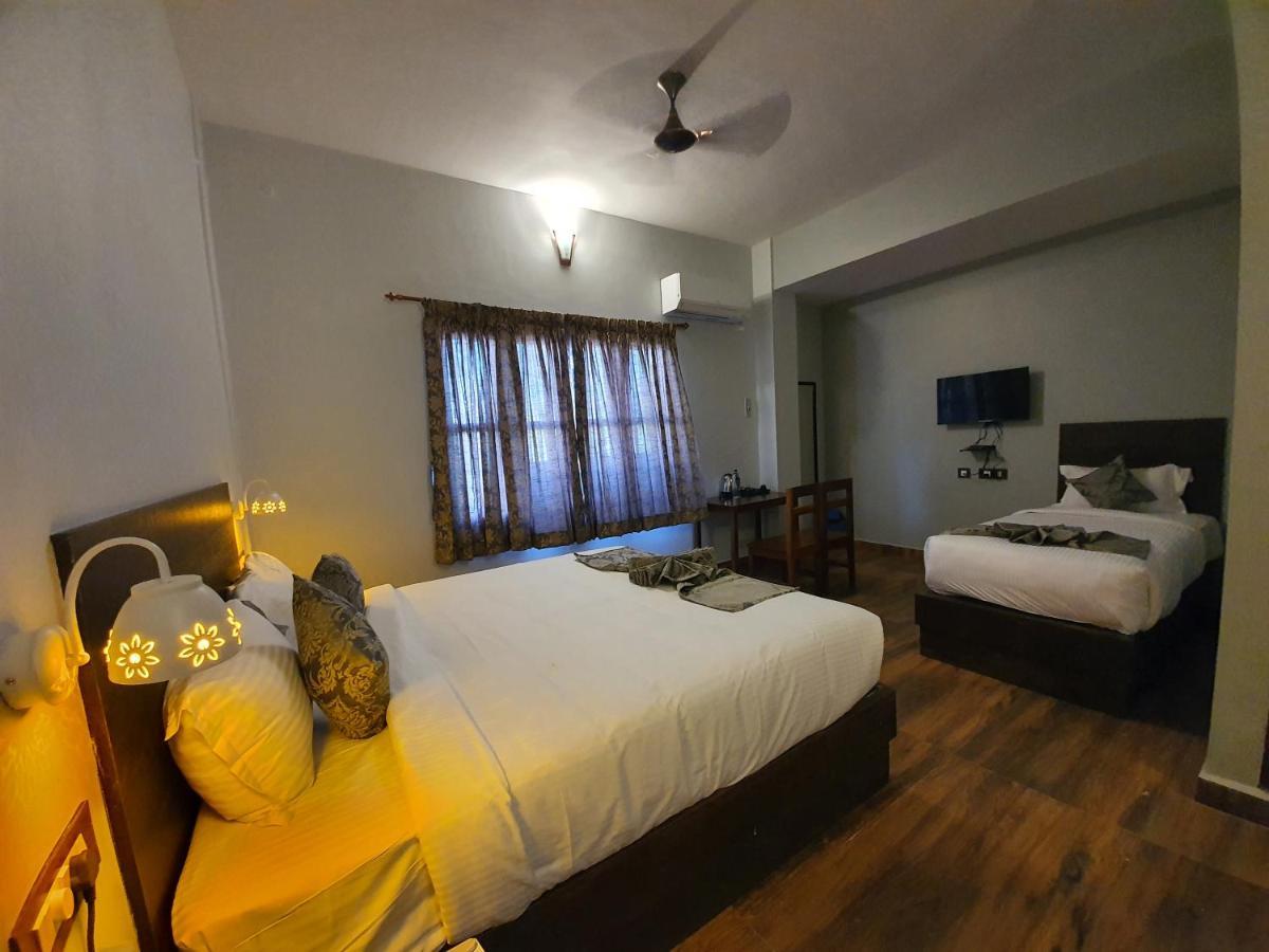 Le Supreme Inn Puducherry Exterior foto
