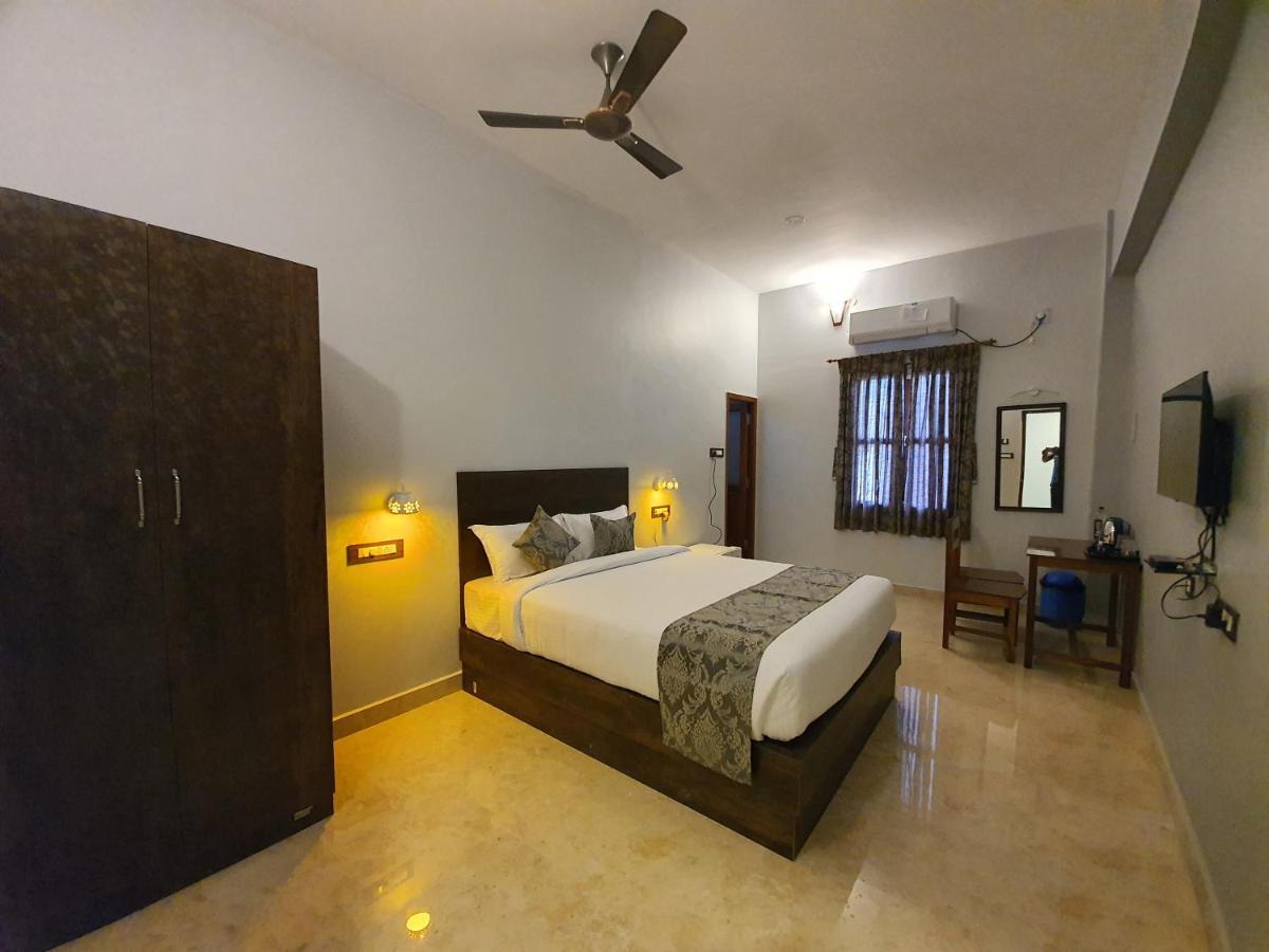 Le Supreme Inn Puducherry Exterior foto